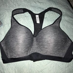 Under Armour Padded Sports Bra